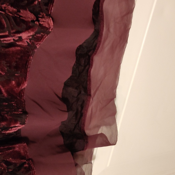 Simply Vera Wang top - Picture 5 of 7